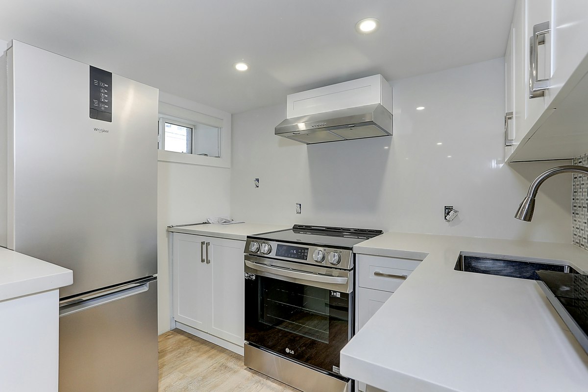 Lower-61 Clouston Avenue, Toronto, ON, M9N 1A6 - 5