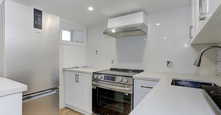 Lower-61 Clouston Avenue, Toronto, ON, M9N 1A6 - 5