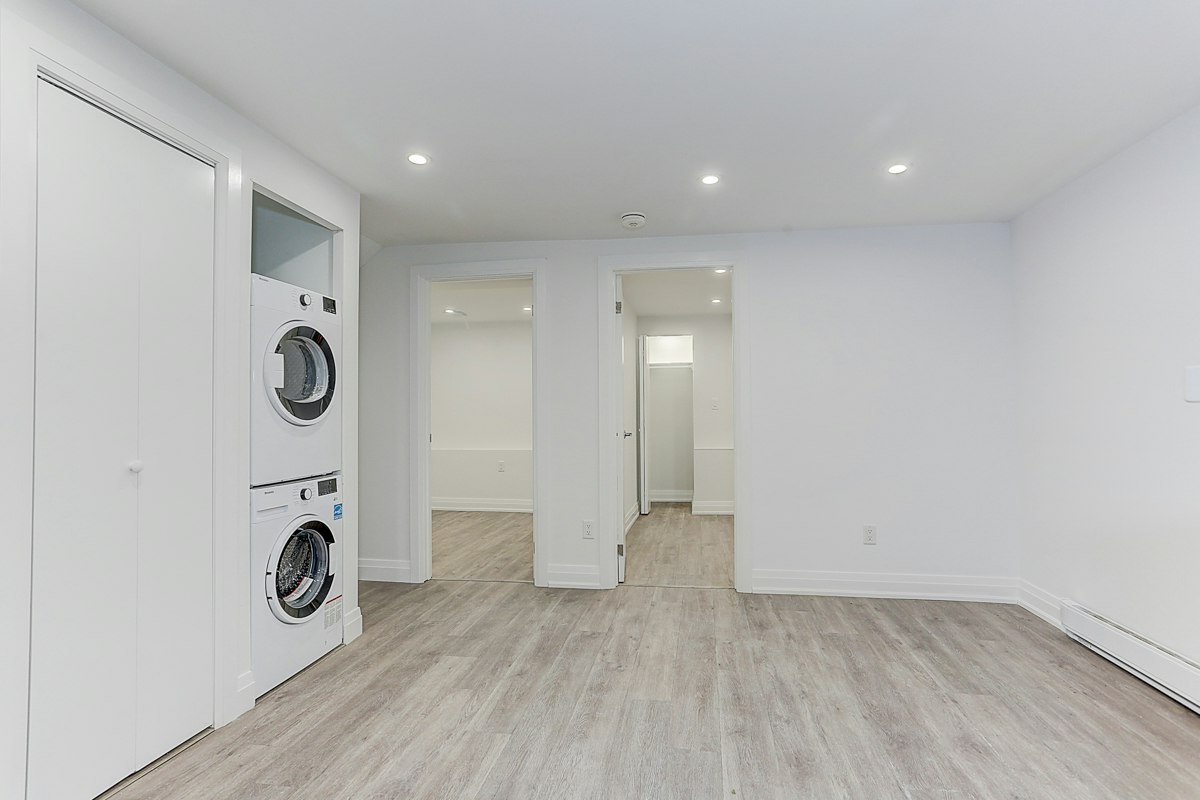 Lower-61 Clouston Avenue, Toronto, ON, M9N 1A6 - 11