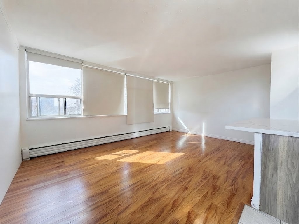 U31-140 Springhurst 31 Avenue, Toronto, ON, M6K 1C1 - 4