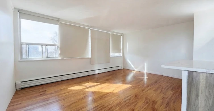 U31-140 Springhurst 31 Avenue, Toronto, ON, M6K 1C1 - 4