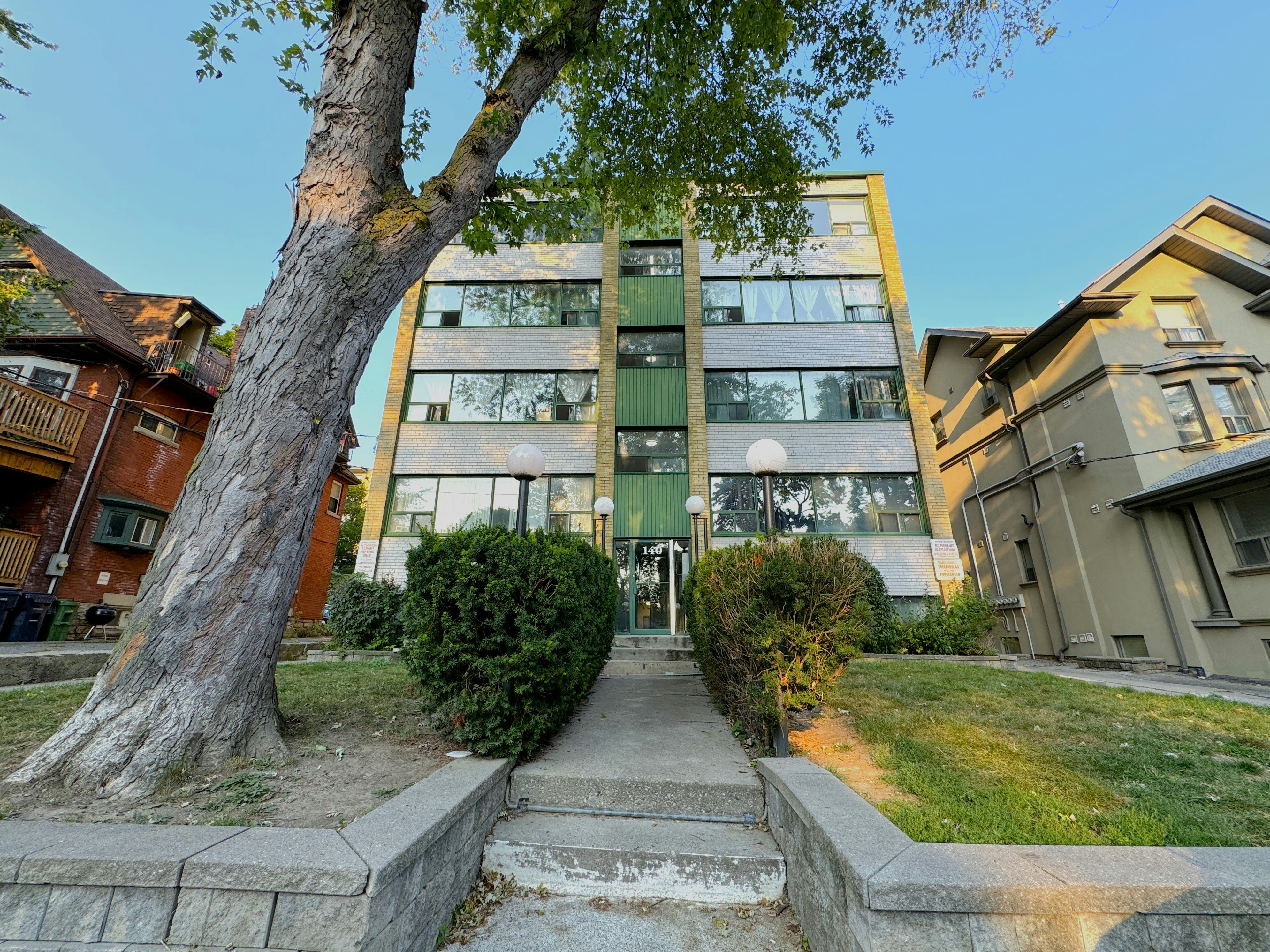 U31-140 Springhurst 31 Avenue, Toronto, ON, M6K 1C1 - 16