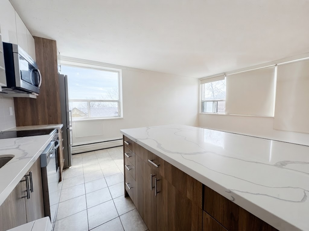 U31-140 Springhurst 31 Avenue, Toronto, ON, M6K 1C1 - 7