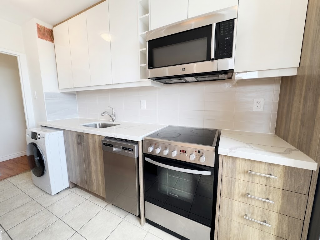 U31-140 Springhurst 31 Avenue, Toronto, ON, M6K 1C1 - 6