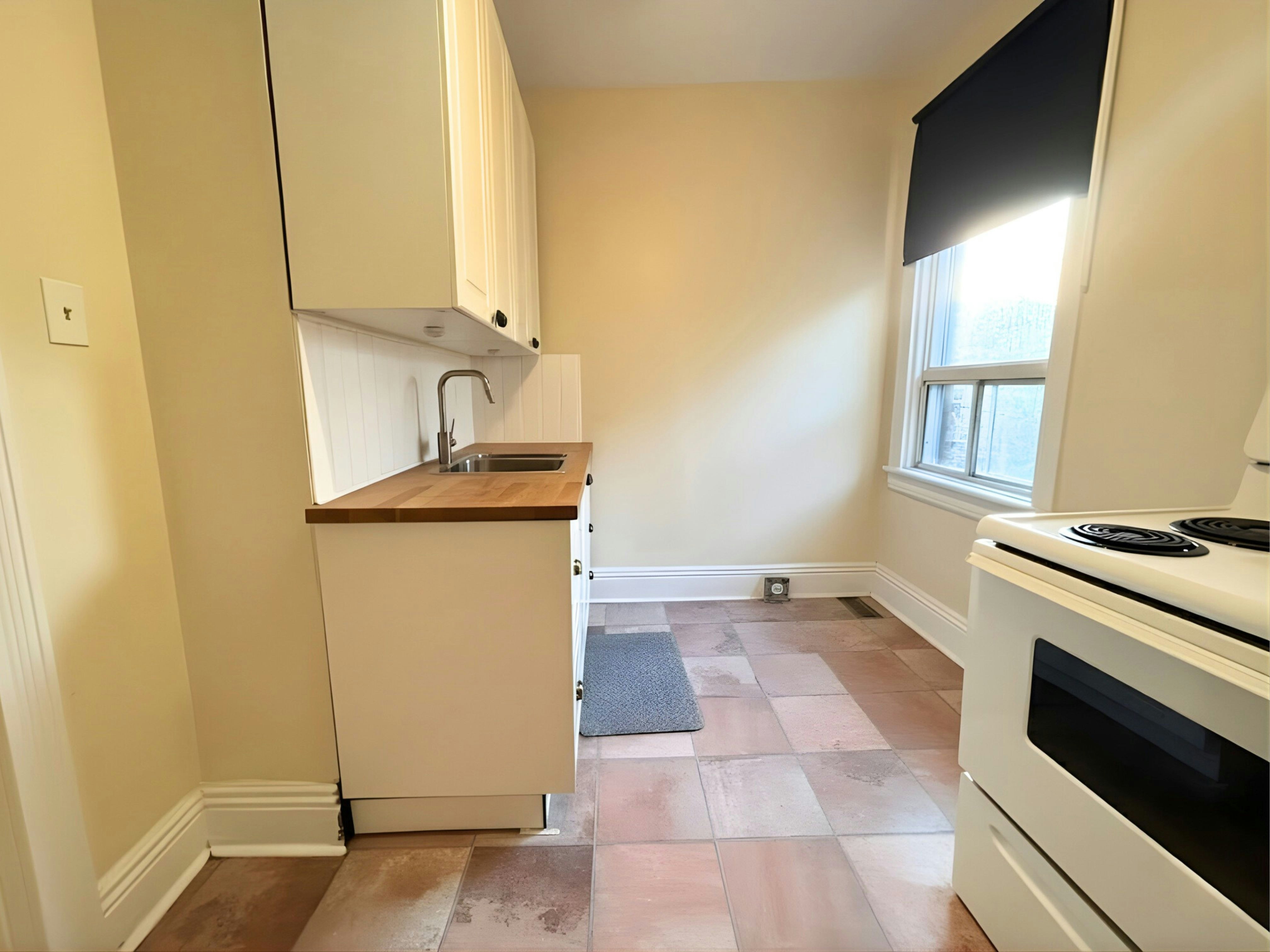 44 Spring Street, Hamilton, ON, L8N 2P3 - 2