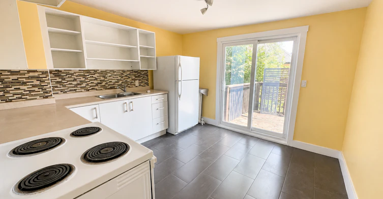 45 Fairleigh Crescent, Hamilton, ON, L8M 2L1 - 4