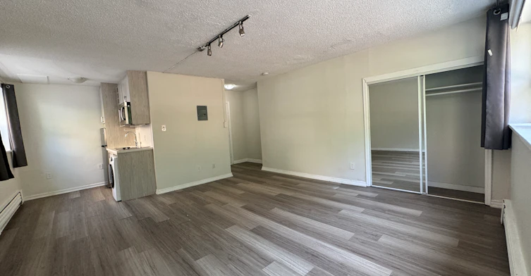 3-140 Springhurst Avenue, Toronto, ON, M6K 1C1 - 6