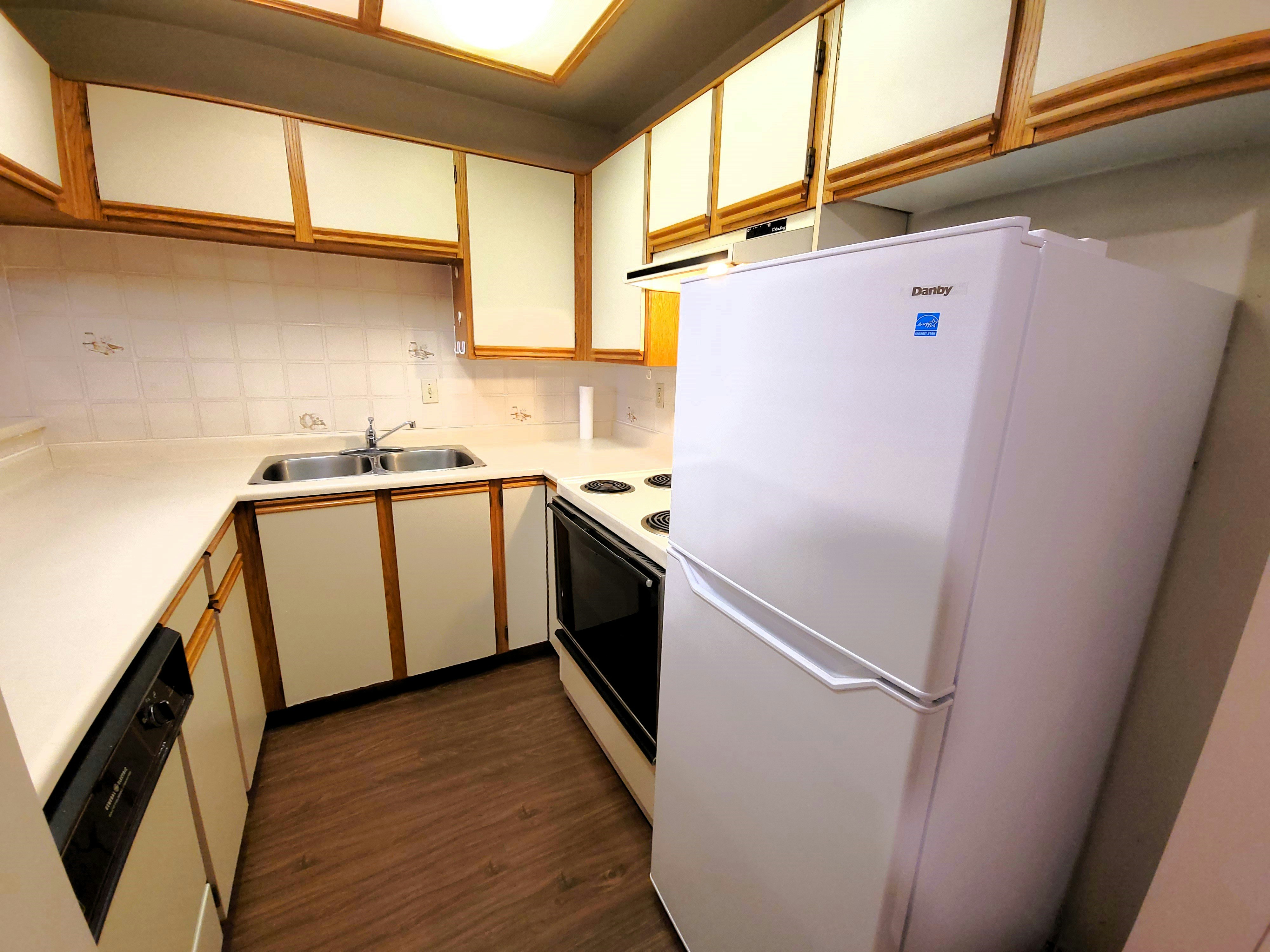 106-8700 Westminster Highway, Richmond, BC, V6X 1A8 - 2