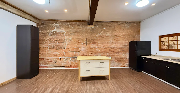321 King Street East, Hamilton, ON, L8N 1C1