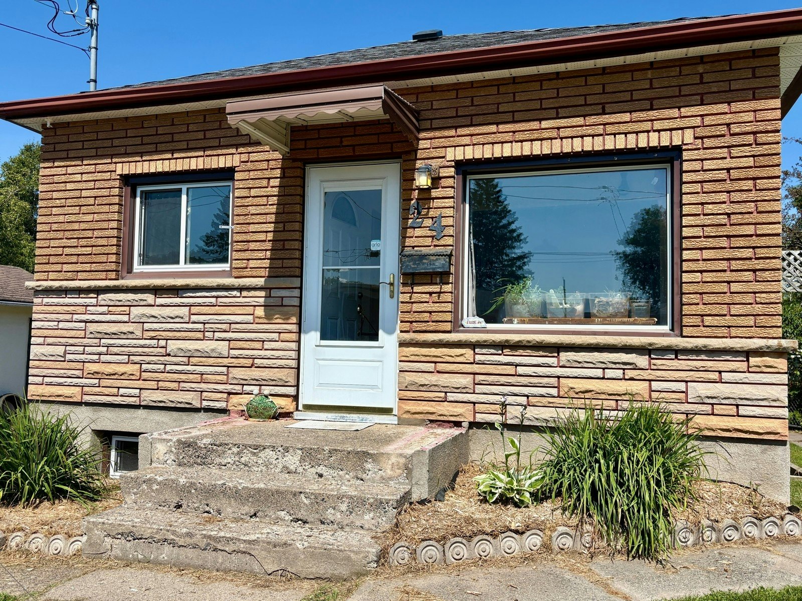 24 Mona Street, Thunder Bay, ON, P7A 6X8 - 2