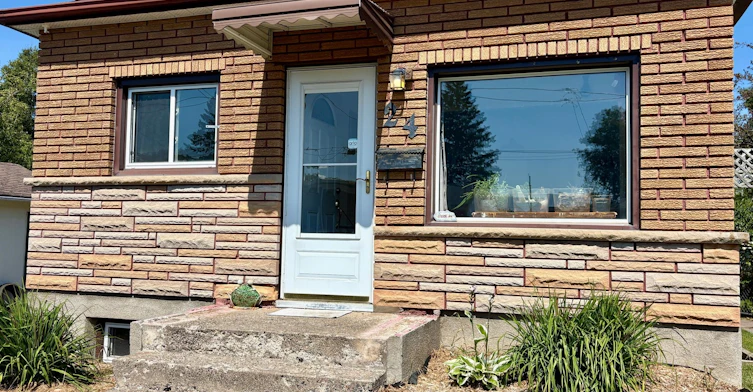 24 Mona Street, Thunder Bay, ON, P7A 6X8 - 2