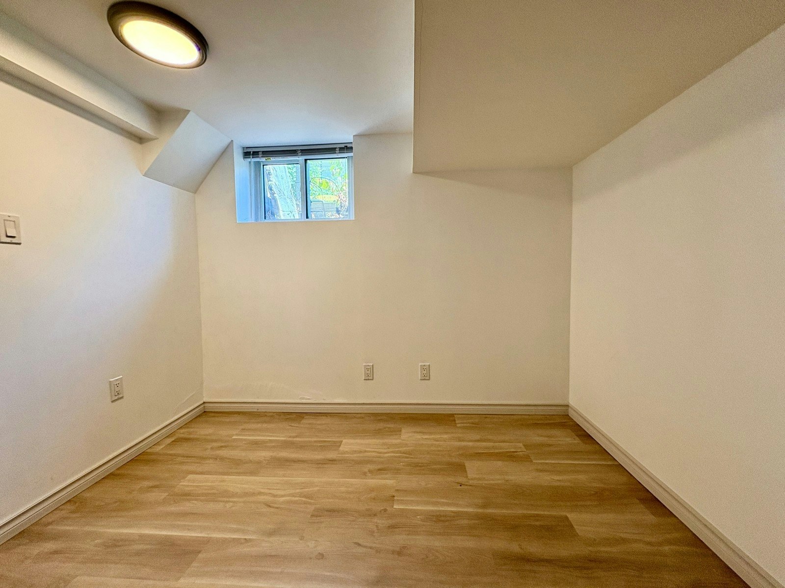 24 Mona Street, Thunder Bay, ON, P7A 6X8 - 9