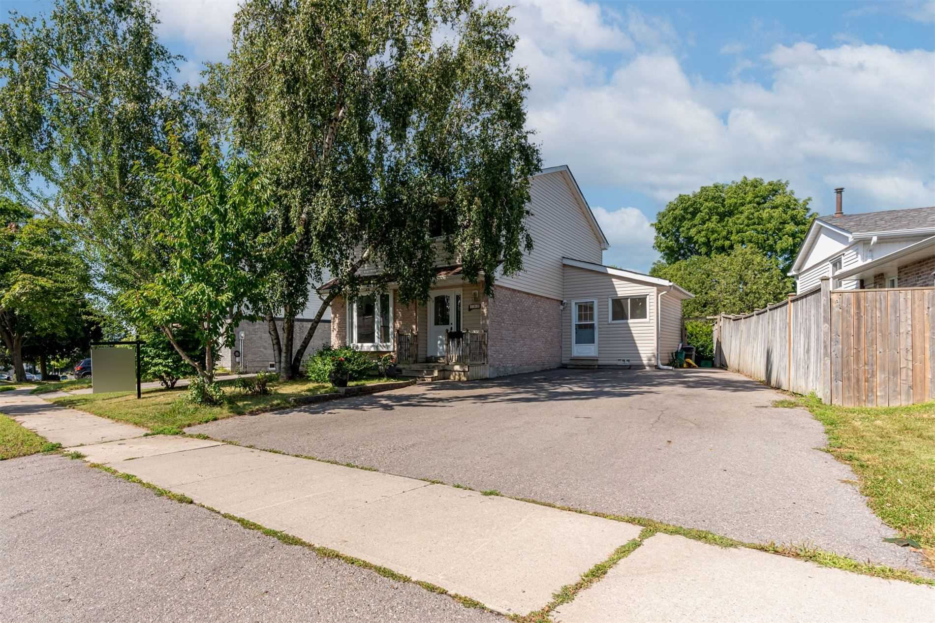792 Hillcroft Street, Oshawa, ON, L1G 7H6 - 2