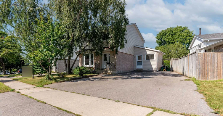 792 Hillcroft Street, Oshawa, ON, L1G 7H6 - 2