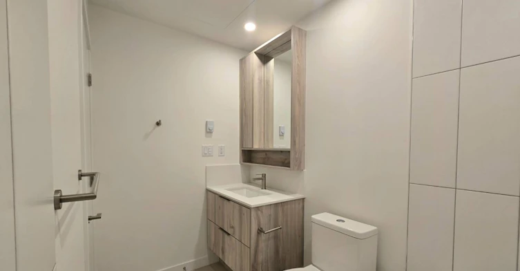 606-3594 North Malsum Vancouver Drive, North Vancouver, BC - 13