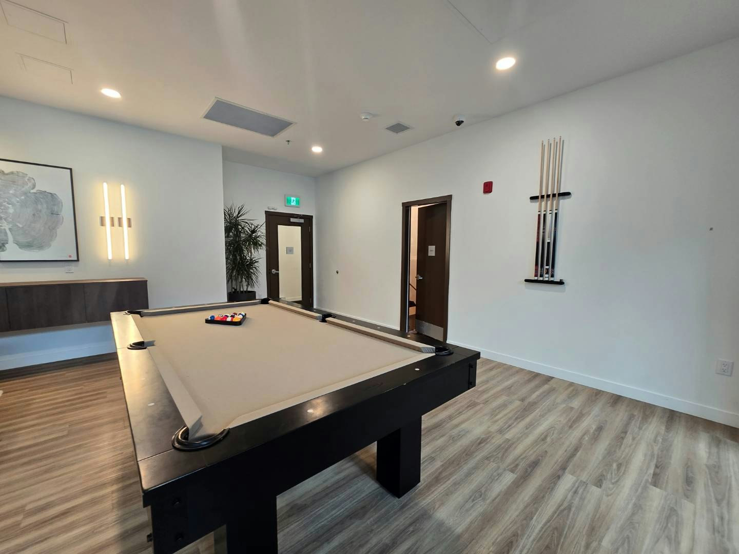 606-3594 North Malsum Vancouver Drive, North Vancouver, BC - 23