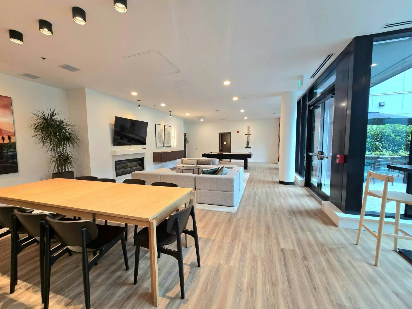 606-3594 North Malsum Vancouver Drive, North Vancouver, BC - 20