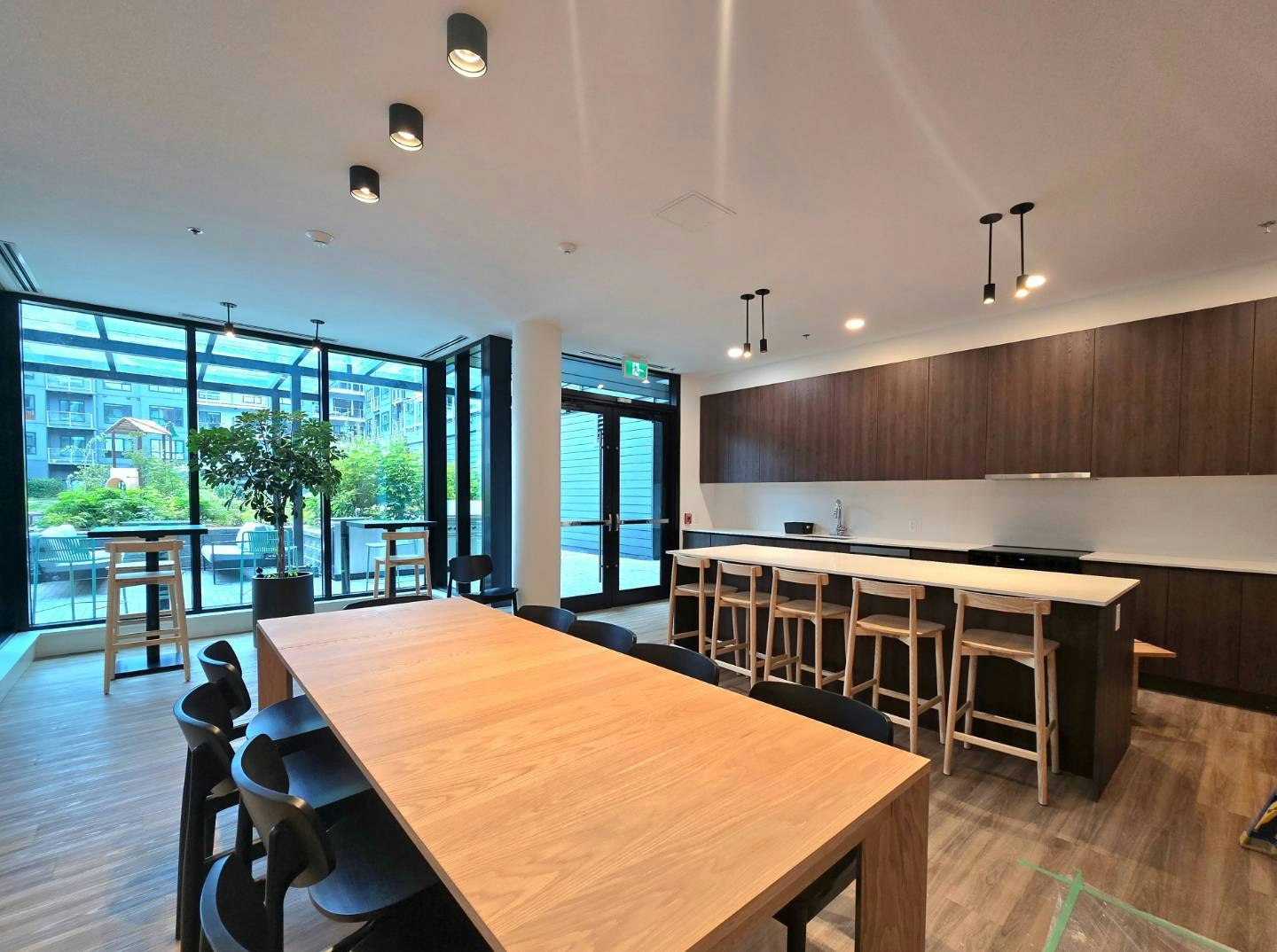 606-3594 North Malsum Vancouver Drive, North Vancouver, BC - 21