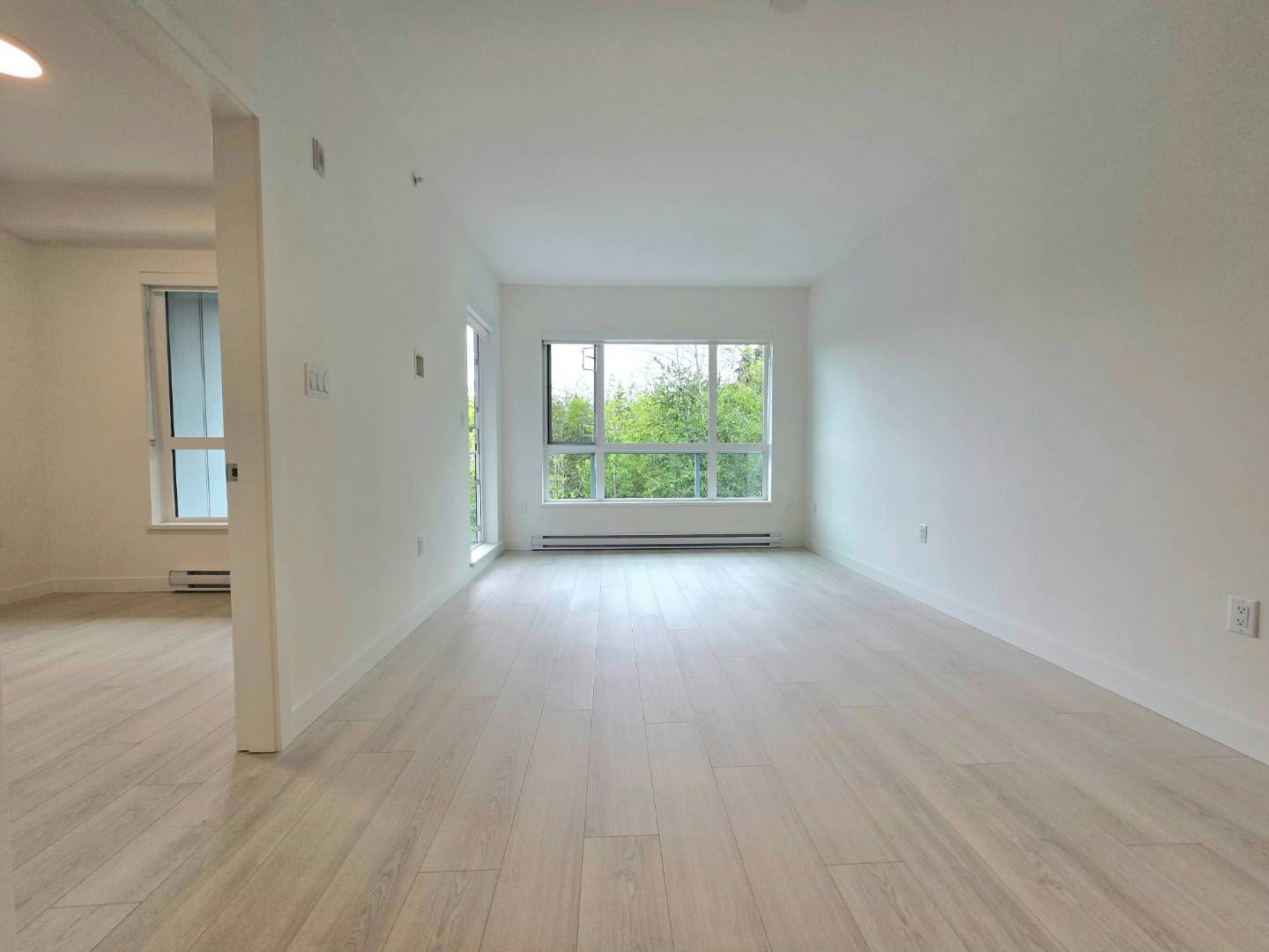 606-3594 North Malsum Vancouver Drive, North Vancouver, BC - 3