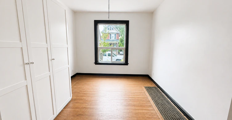 Unit 1-108 Kensington Avenue N, Hamilton, ON, L8L 7N2 - 9