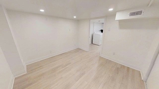 Lower (3)-244 Boulton Avenue, Toronto, ON, M4M 2K1 - 9