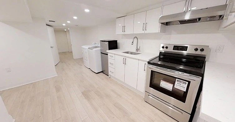 Lower (3)-244 Boulton Avenue, Toronto, ON, M4M 2K1