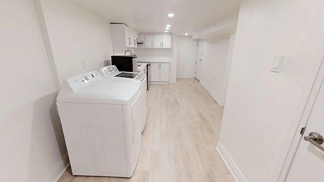Lower (3)-244 Boulton Avenue, Toronto, ON, M4M 2K1 - 4
