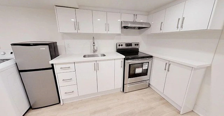 Lower (3)-244 Boulton Avenue, Toronto, ON, M4M 2K1 - 3