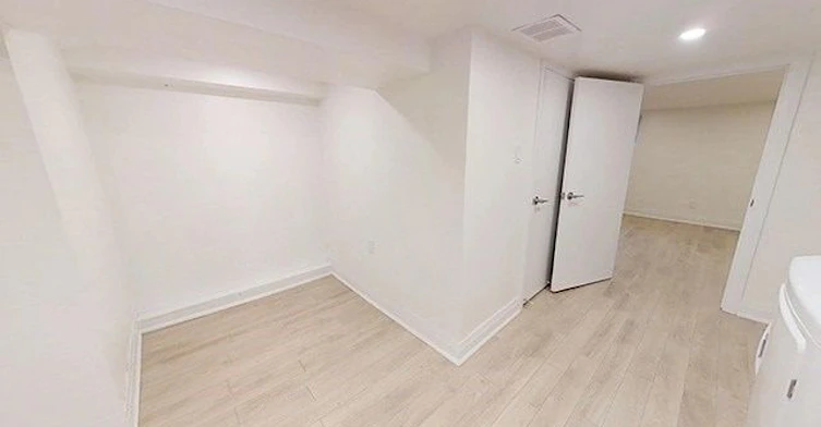Lower (3)-244 Boulton Avenue, Toronto, ON, M4M 2K1 - 7