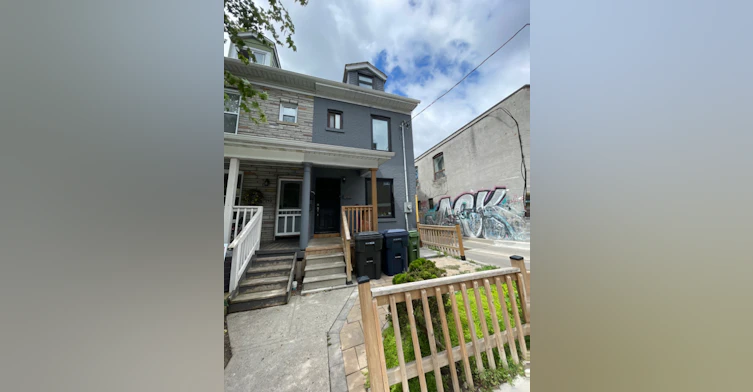 Lower (3)-244 Boulton Avenue, Toronto, ON, M4M 2K1 - 12