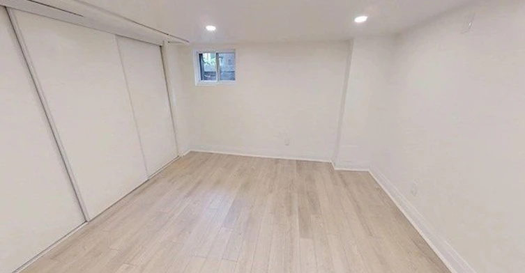 Lower (3)-244 Boulton Avenue, Toronto, ON, M4M 2K1 - 8