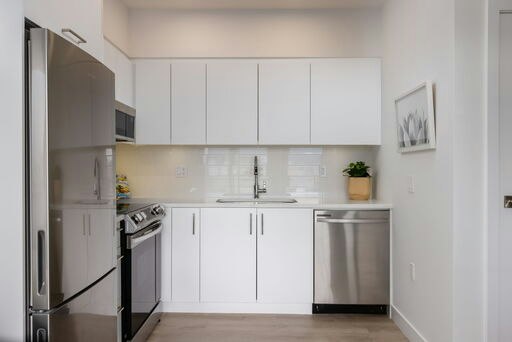 153 E 4th Street, North Vancouver, BC, V7L 1H5 - 9