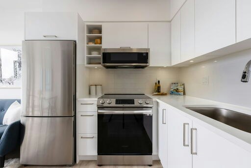 153 E 4th Street, North Vancouver, BC, V7L 1H5 - 10