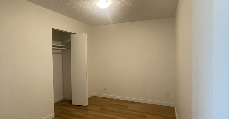 309-2228 Franklin Street, Vancouver, BC, V5L 1R9 - 3