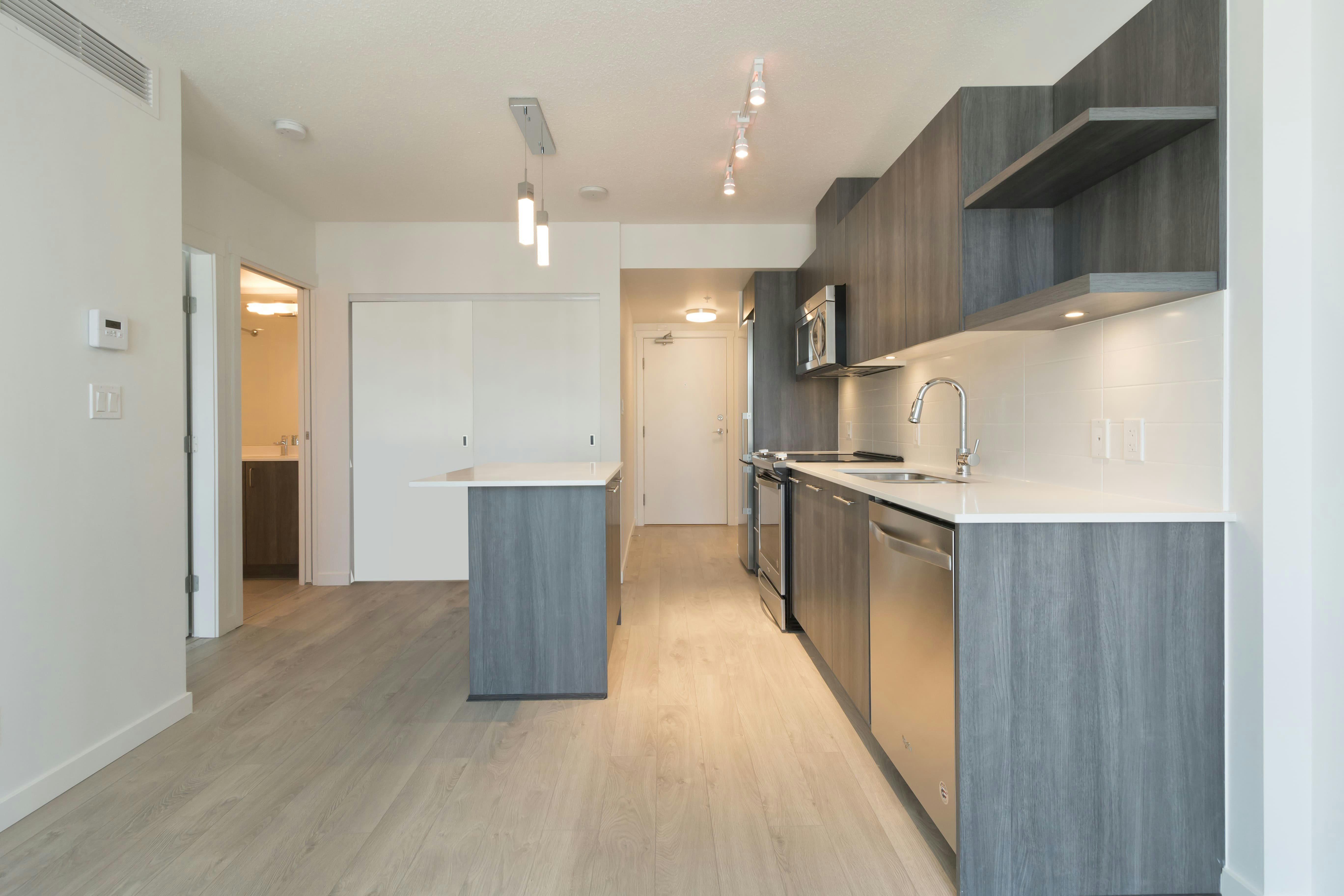 2810-685 Pacific Boulevard, Vancouver, BC, V6B 0R4 - 2