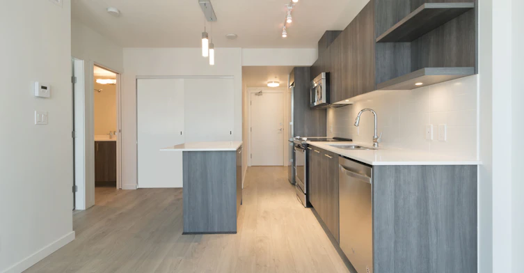 2810-685 Pacific Boulevard, Vancouver, BC, V6B 0R4 - 2
