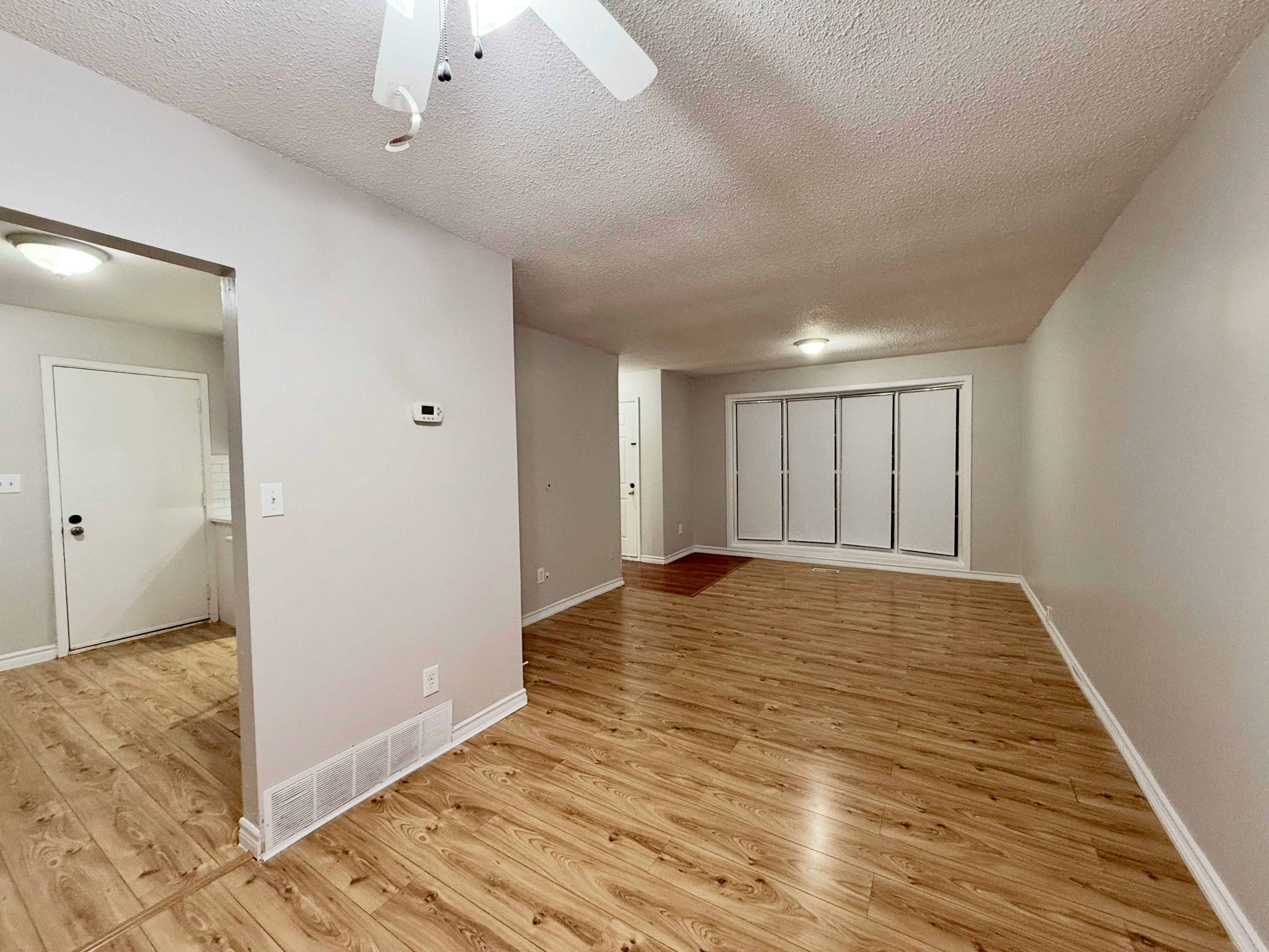 141 Adis Avenue, Hamilton, ON, L9C 6T9 - 2