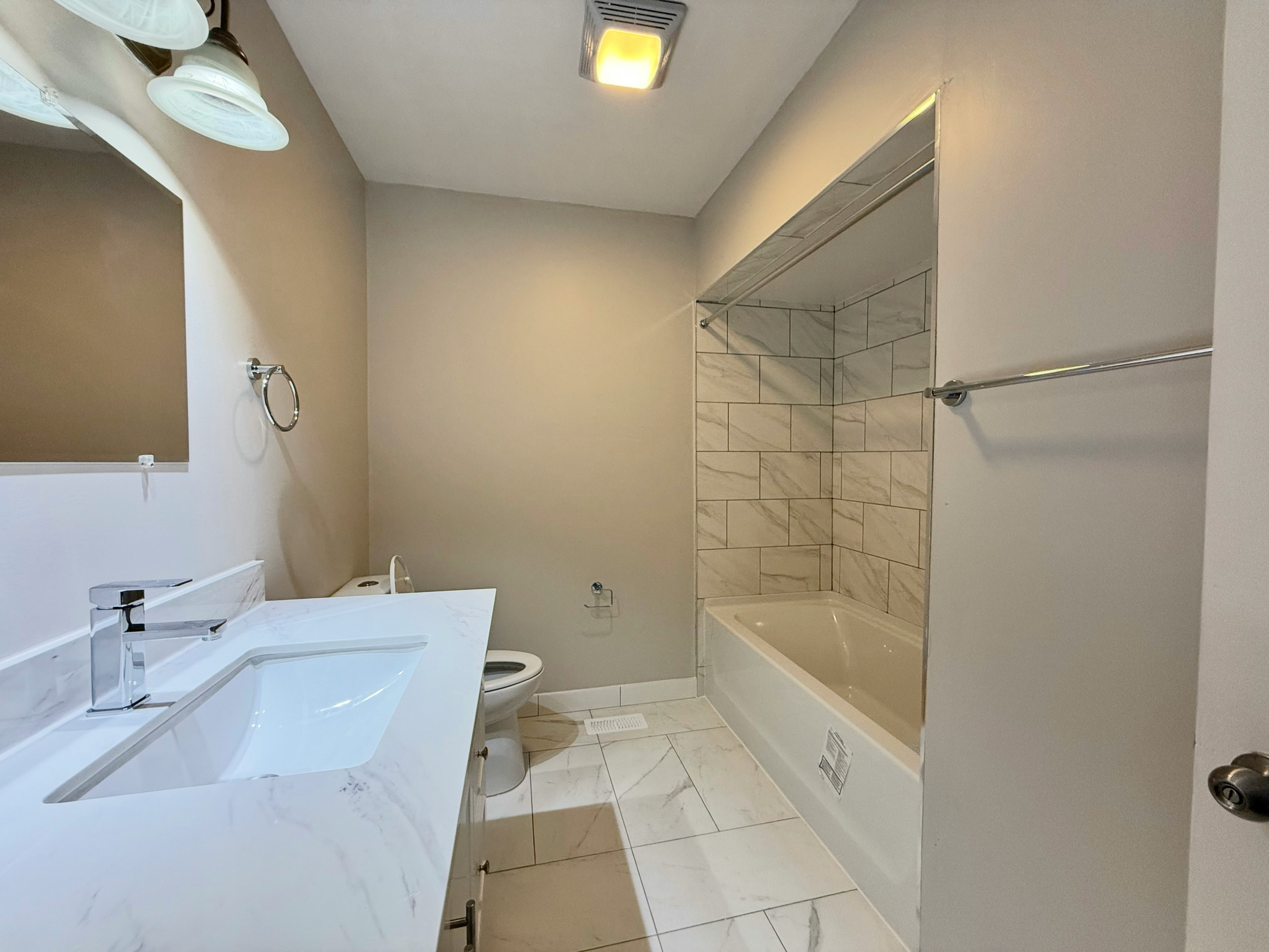 141 Adis Avenue, Hamilton, ON, L9C 6T9 - 15