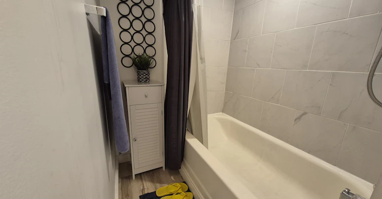 Bsmt-1191 Woodbine Avenue, Toronto, ON, M4C 4E1 - 14