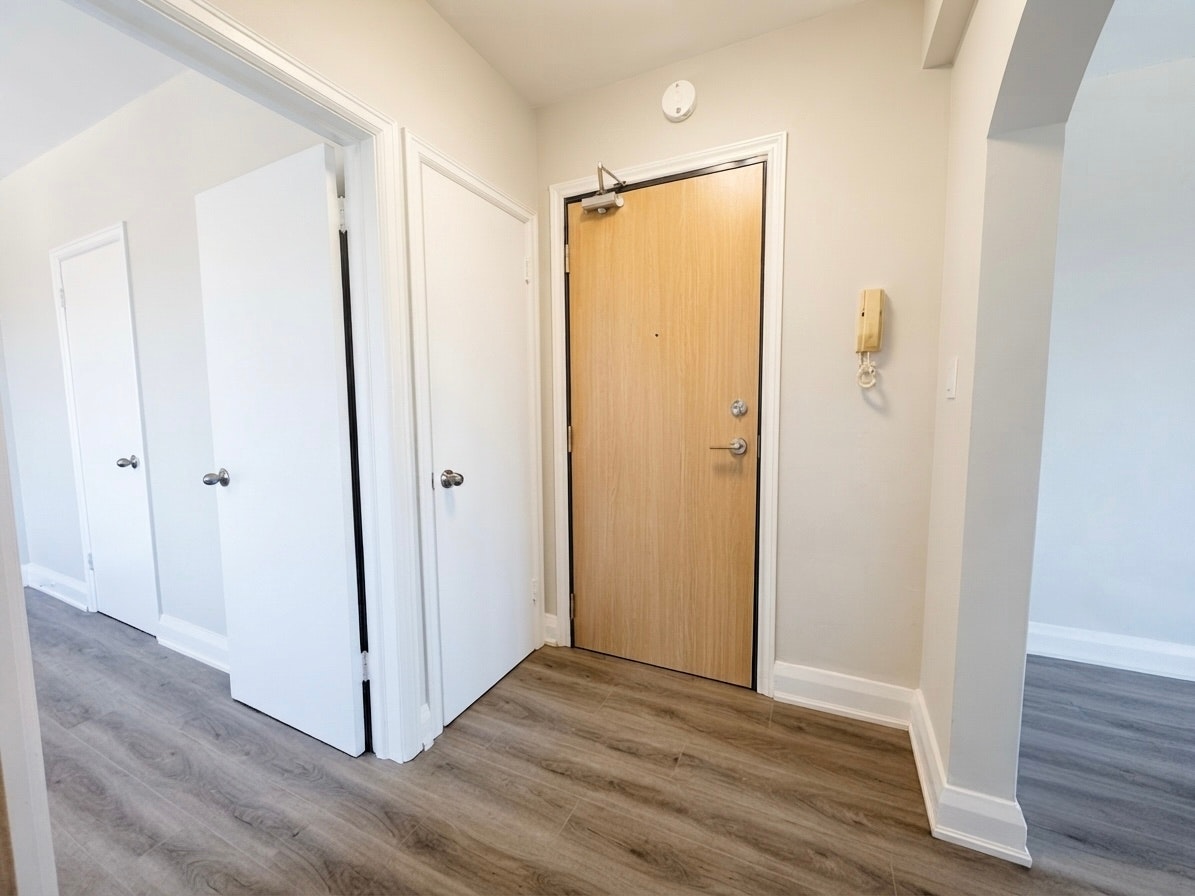 U301-36 Wood Glen Road, Toronto, ON, M1N 2V9 - 9
