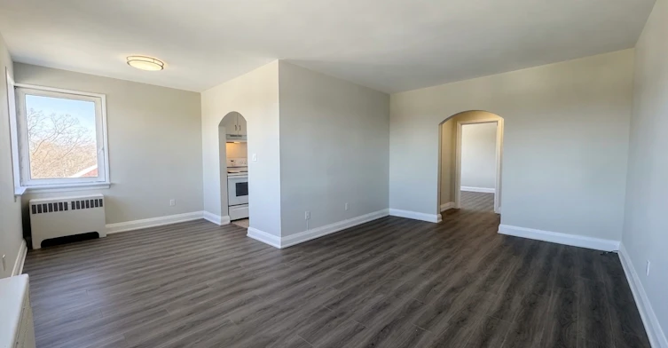 U301-36 Wood Glen Road, Toronto, ON, M1N 2V9 - 3