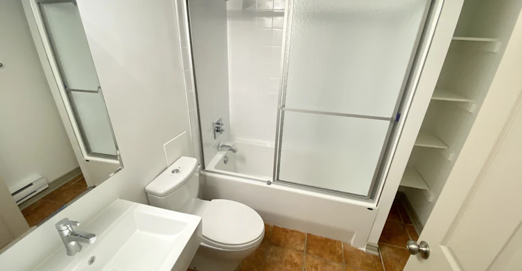5-209 Madison Avenue, Toronto, ON, M5R 2S6 - 15