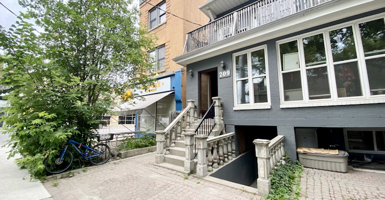 5-209 Madison Avenue, Toronto, ON, M5R 2S6 - 21