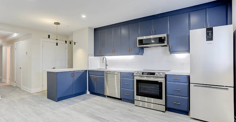 Lower-2071 Keele Street, Toronto, ON, M6M 3Y8 - 4
