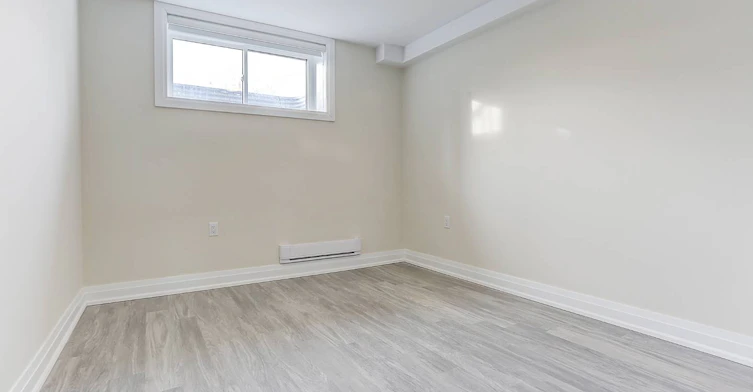 Lower-2071 Keele Street, Toronto, ON, M6M 3Y8 - 17