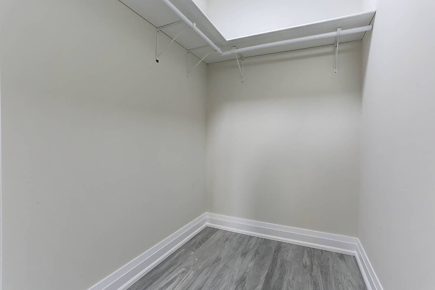Lower-2071 Keele Street, Toronto, ON, M6M 3Y8 - 20