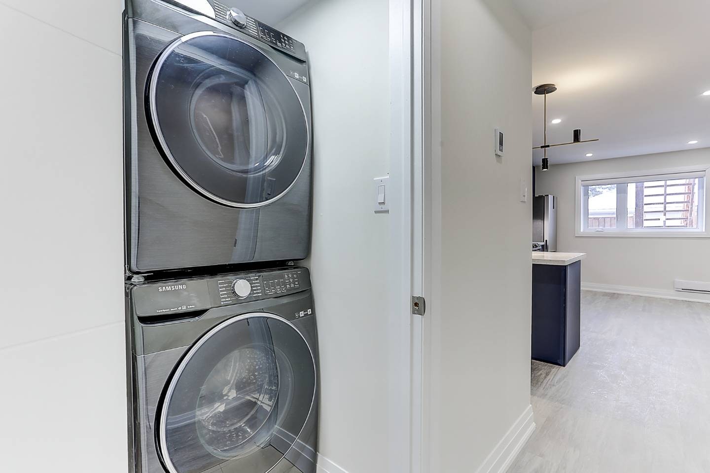 Lower-2071 Keele Street, Toronto, ON, M6M 3Y8 - 12
