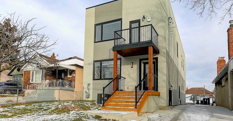 Lower-2071 Keele Street, Toronto, ON, M6M 3Y8 - 26