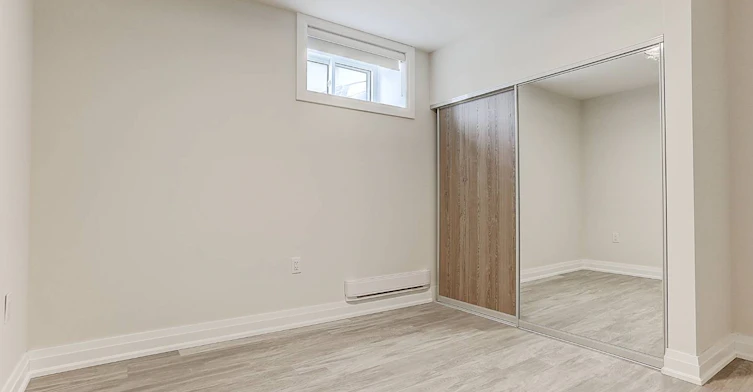 Lower-2071 Keele Street, Toronto, ON, M6M 3Y8 - 16