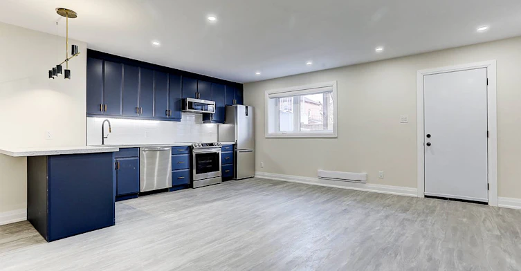 Lower-2071 Keele Street, Toronto, ON, M6M 3Y8 - 7